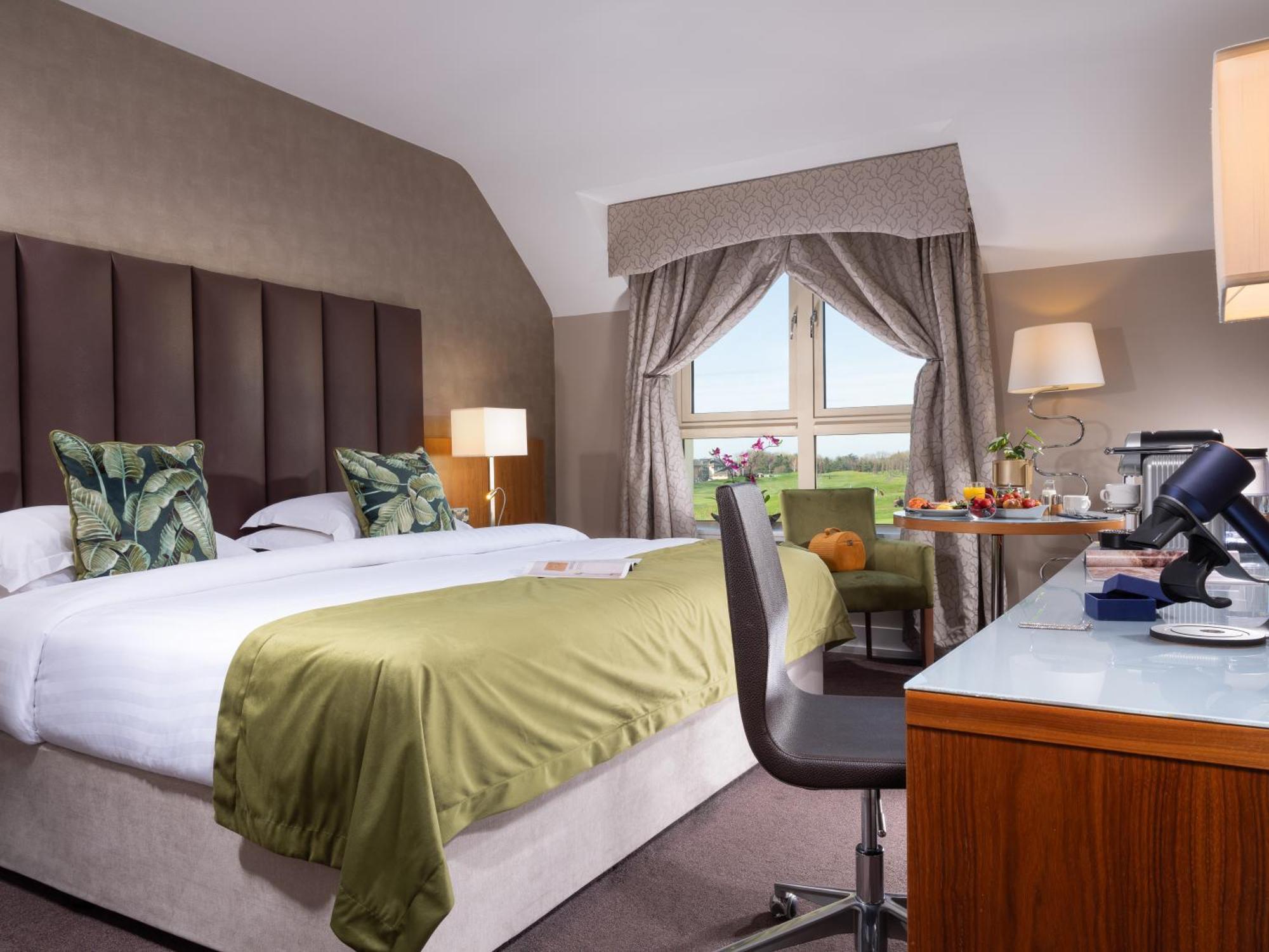 Castleknock Hotel 4*
