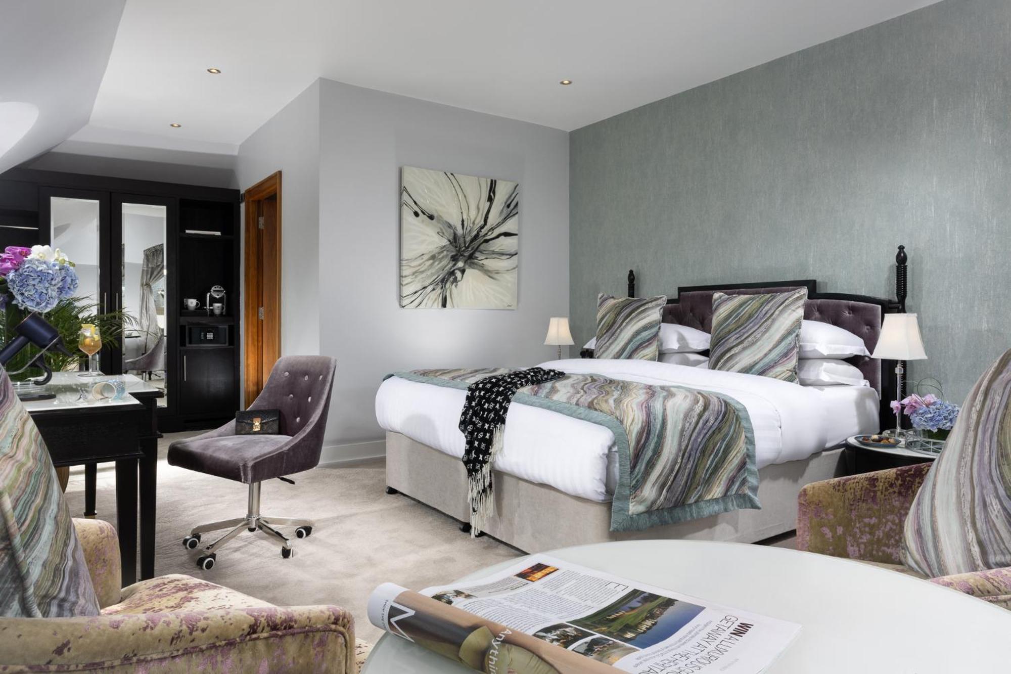 Castleknock Hotel 4*